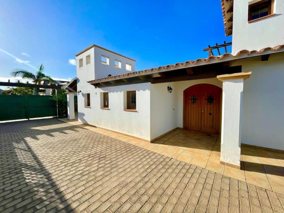 קורלחו Stunning Villa Amanecer מראה חיצוני תמונה