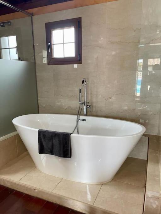קורלחו Stunning Villa Amanecer מראה חיצוני תמונה